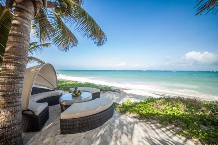 8 Days at the Beautiful Diani Beach